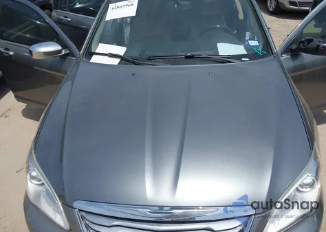 2013 Chrysler 200 Limited из США, поврежденный, VIN 1C3CCBCG7DN636579